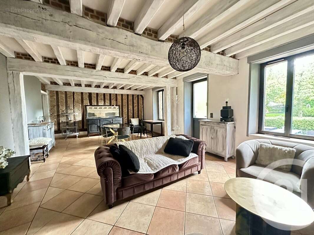 Maison à LA CROIX-DU-PERCHE