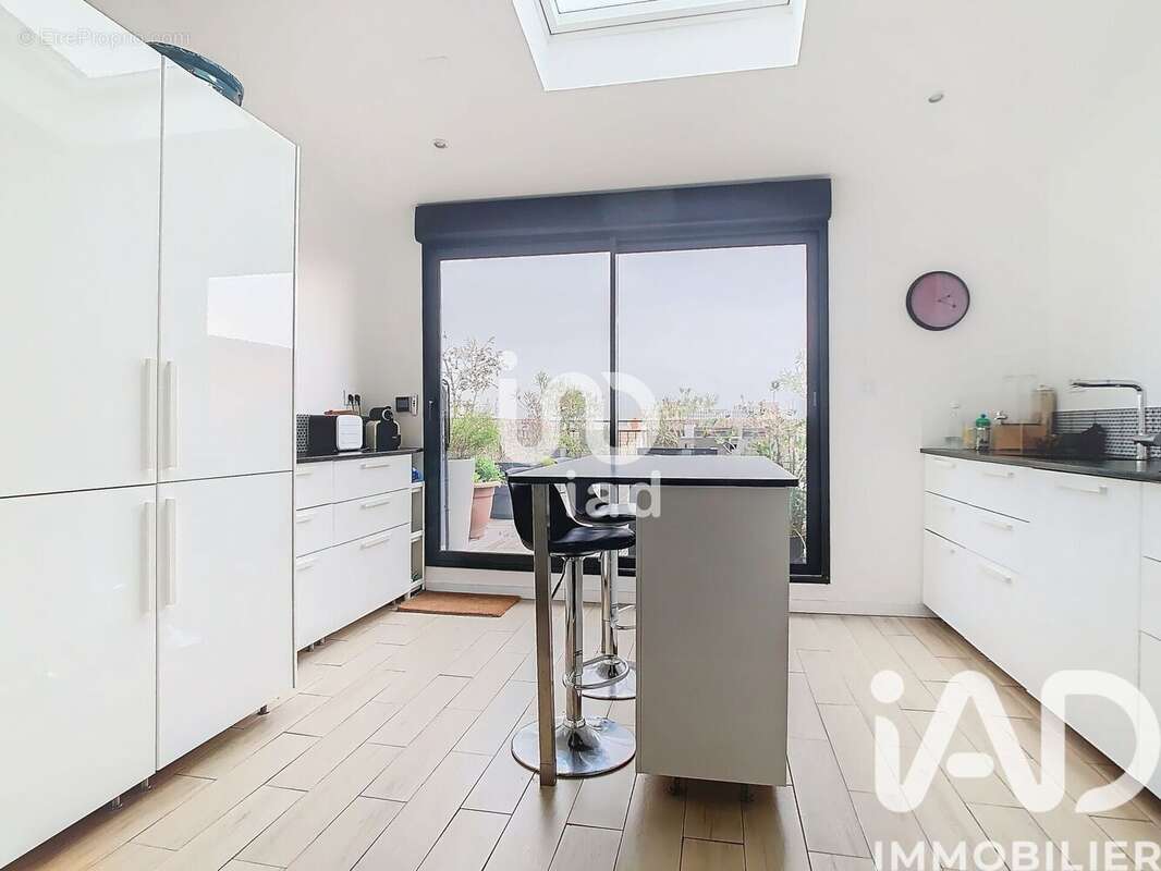 Photo 8 - Appartement à SURESNES