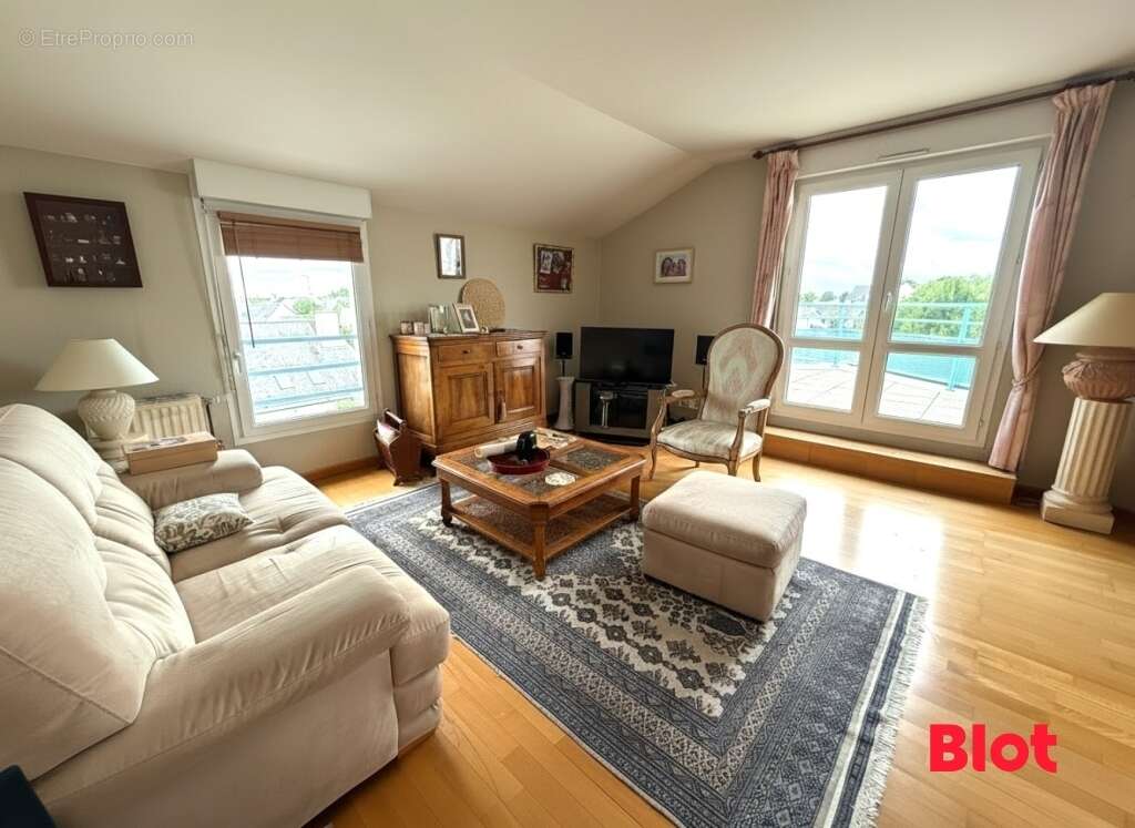 Appartement 92 m² à Saint-Gregoire  - photo 2