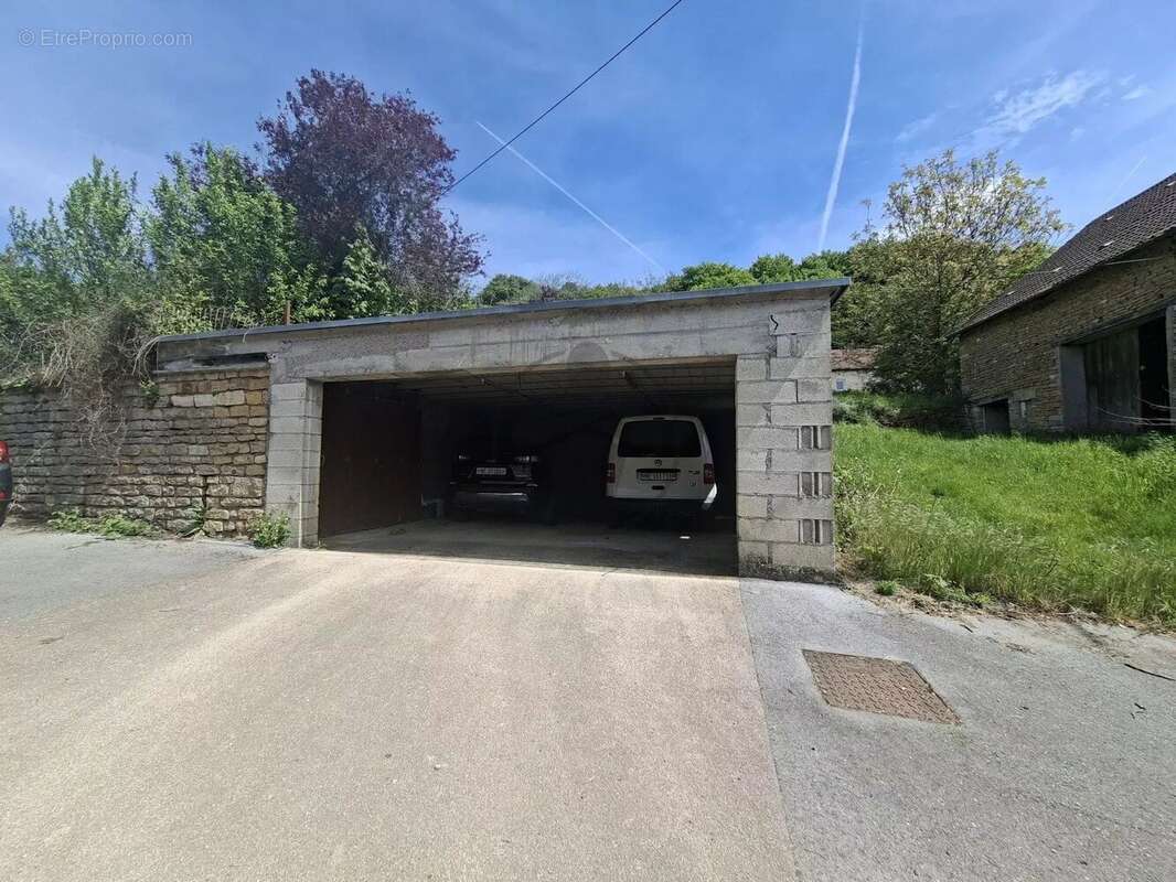 Maison à L'ISLE-SUR-LE-DOUBS