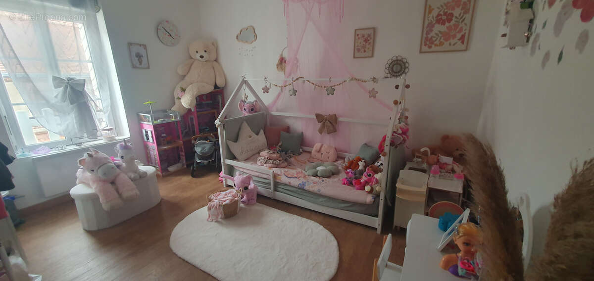 Appartement à CHATEAUNEUF-EN-THYMERAIS