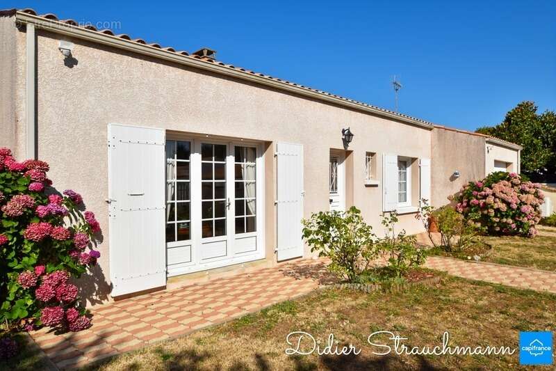 Maison à vendre 4 pièces SAINT VIVIEN (17) - photo 16