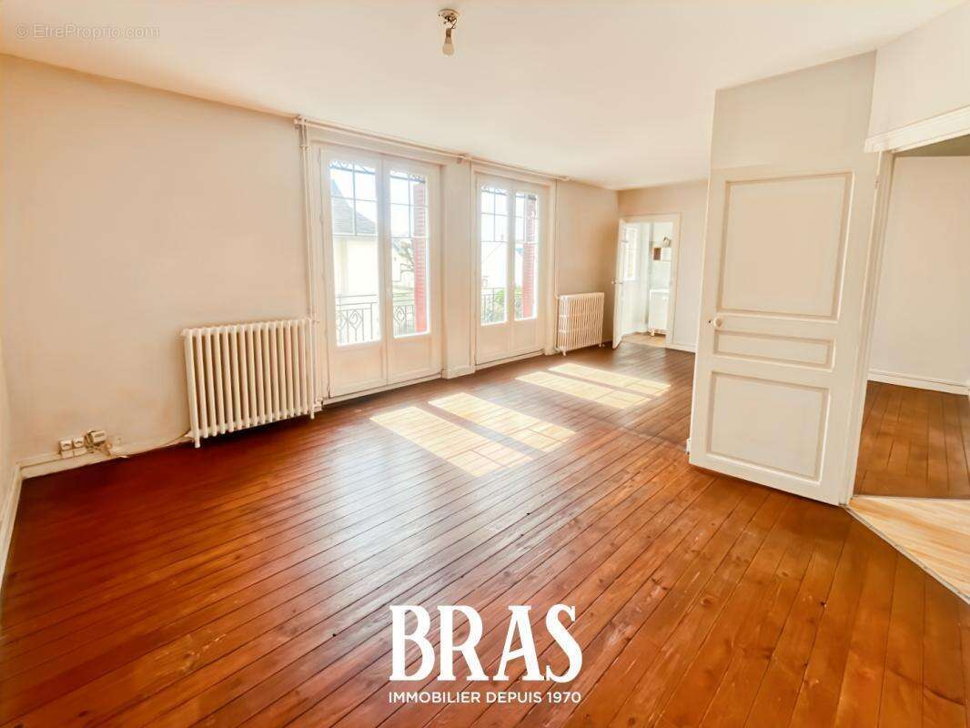 Appartement à LE POULIGUEN