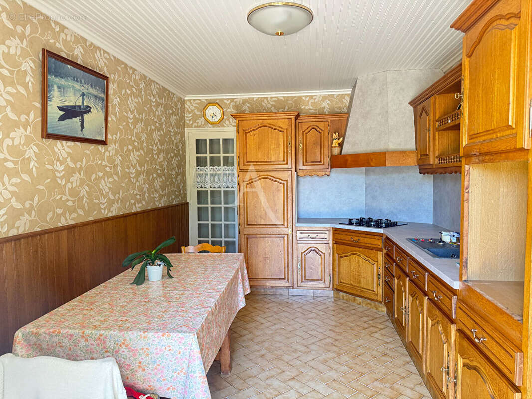 Maison à MOUZEUIL-SAINT-MARTIN