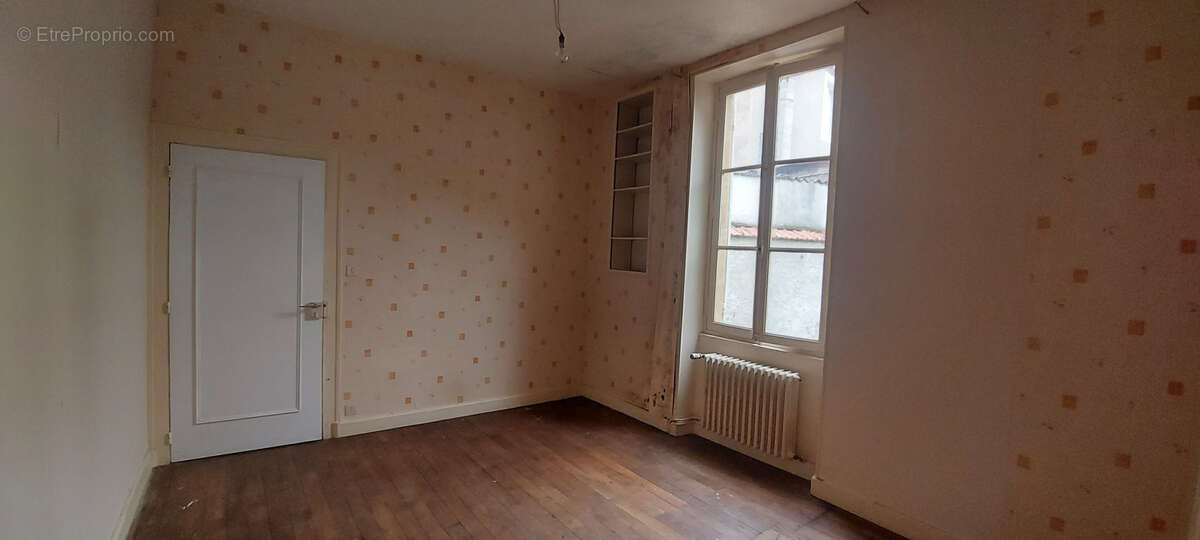 Maison à CHATEAUMEILLANT