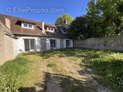 Maison à SAINT-CHERON