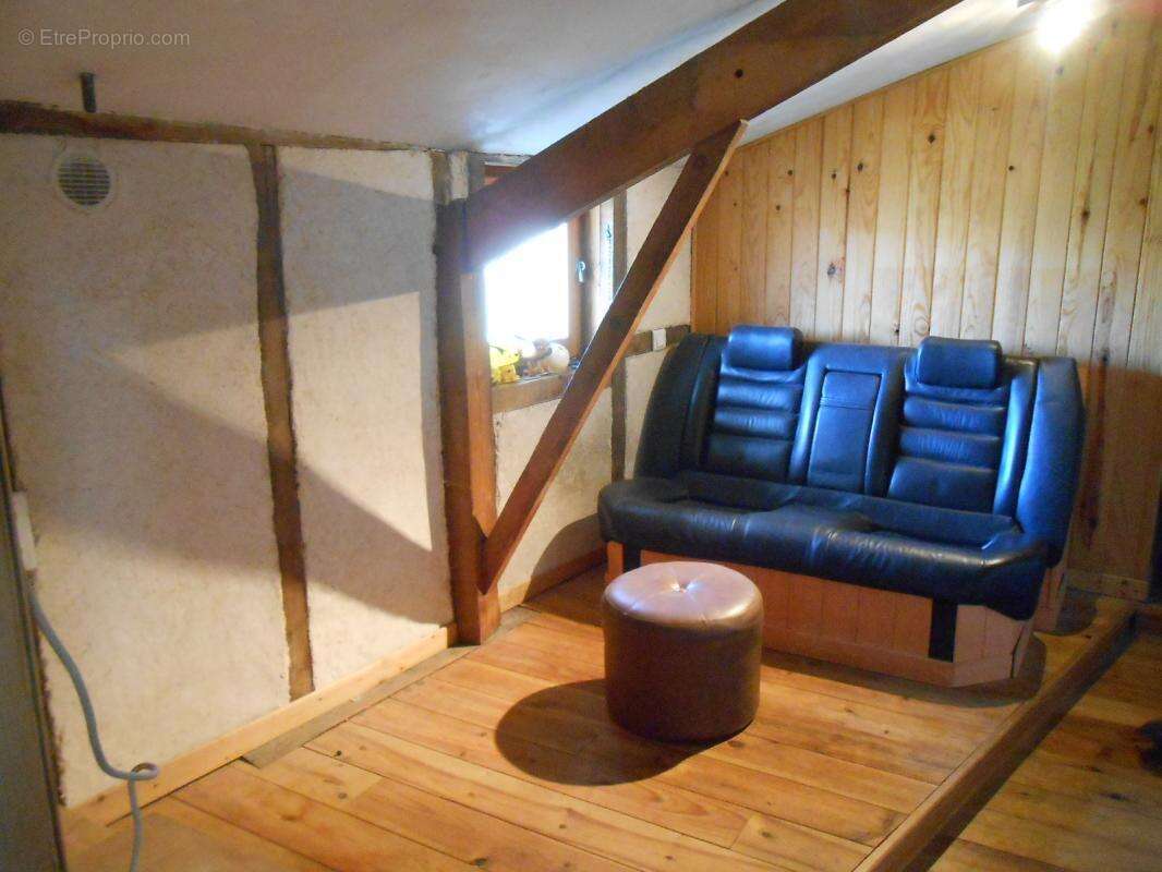 SOUS OFFRE ACCEPTEE - Maison avec Poêle de Masse Tulikivi, 2/4 chambres, jardin, caves - photo 9