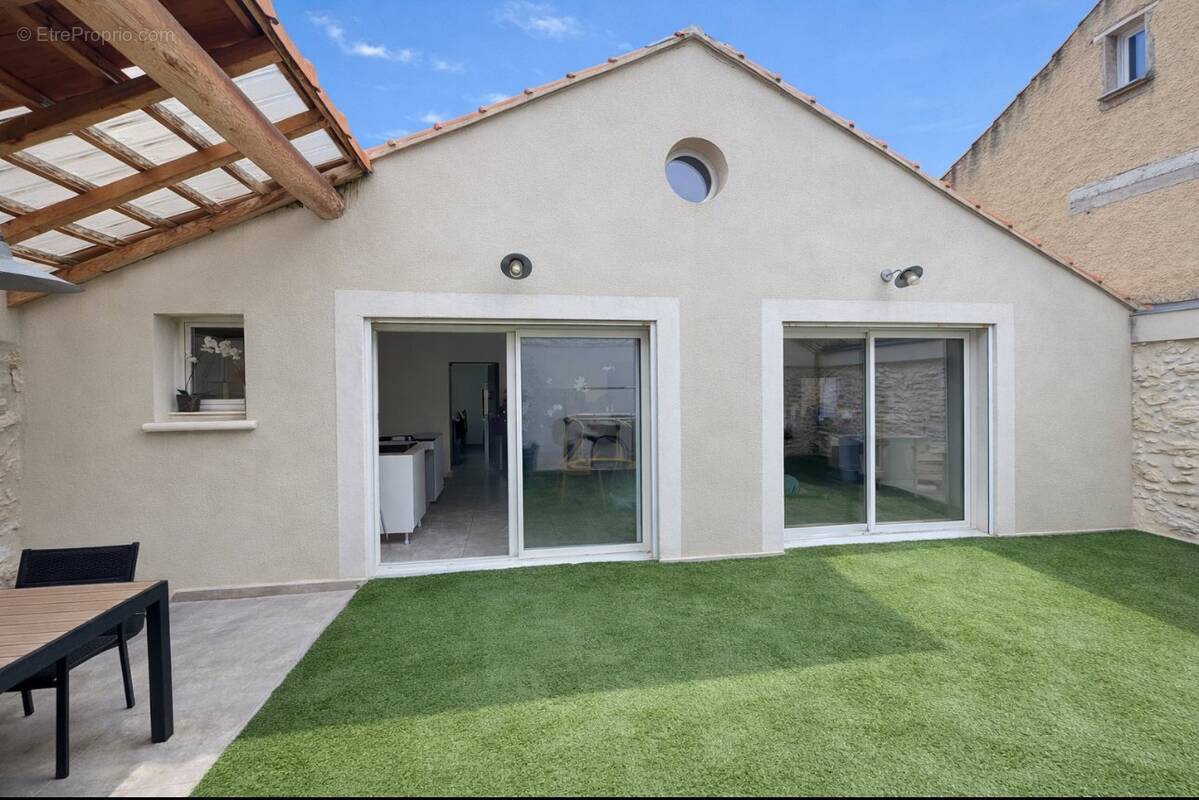 Appartement à CHATEAURENARD