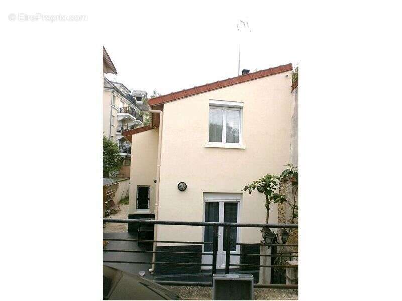 Maison à LE PERREUX-SUR-MARNE