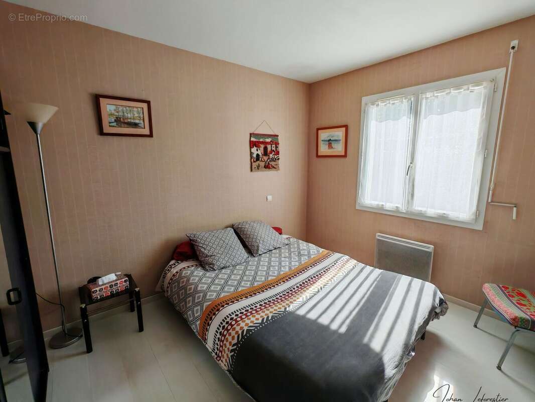 Maison à SAINT-VINCENT-LA-CHATRE