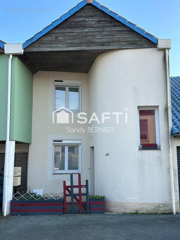 Photo 1 - Maison à POITIERS