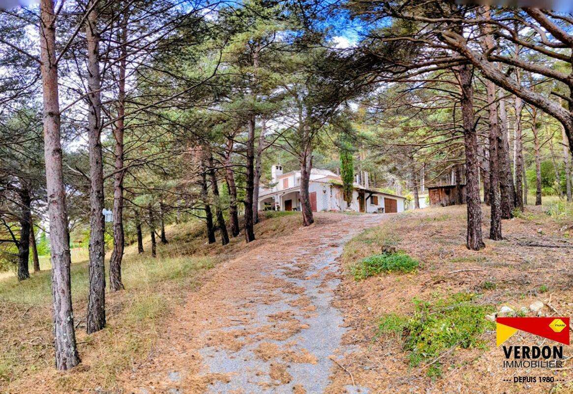 Maison à SAINT-ANDRE-LES-ALPES
