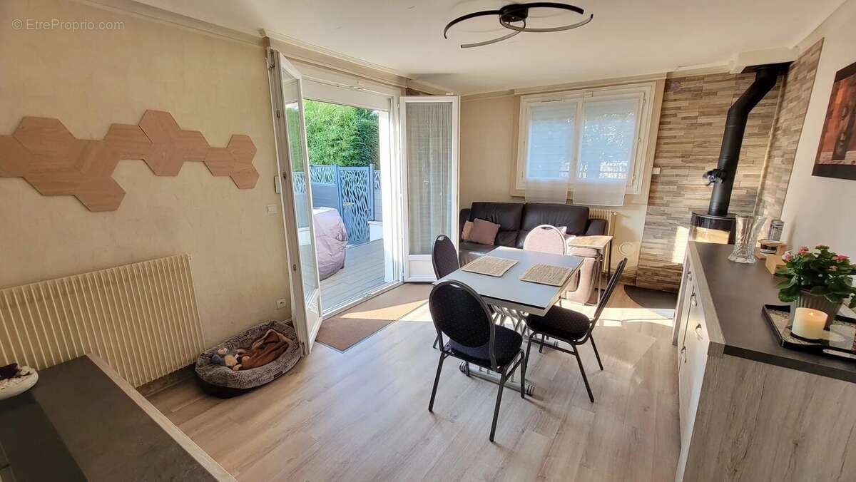 Maison à MITRY-MORY