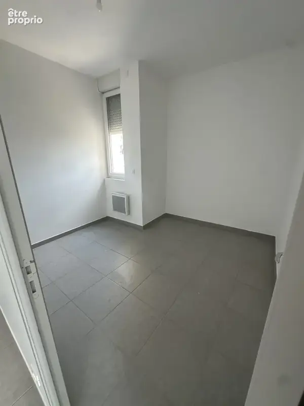 Appartement à MARSEILLE-3E