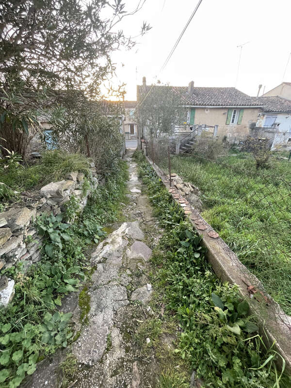 Maison à LE CASTELLET