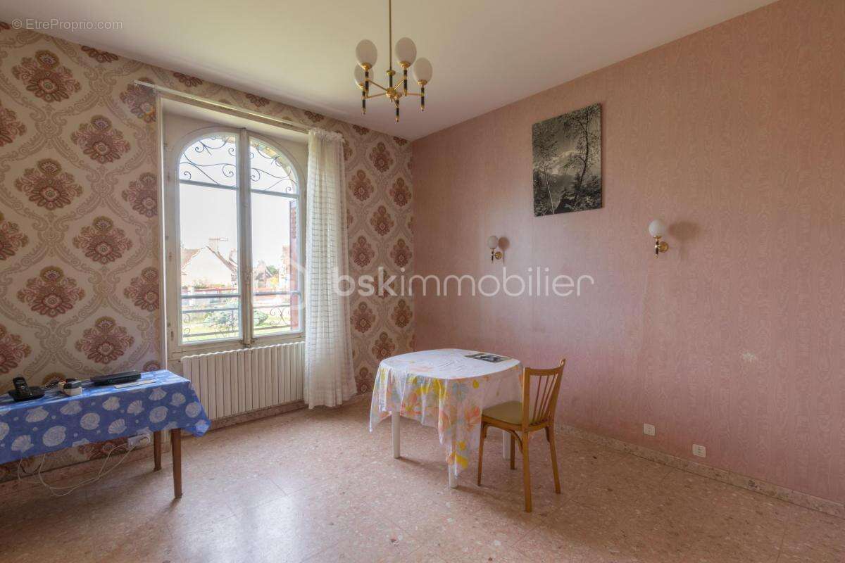 Maison à DAMPIERRE-EN-BURLY