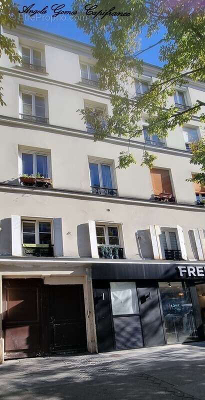 Appartement à PARIS-10E