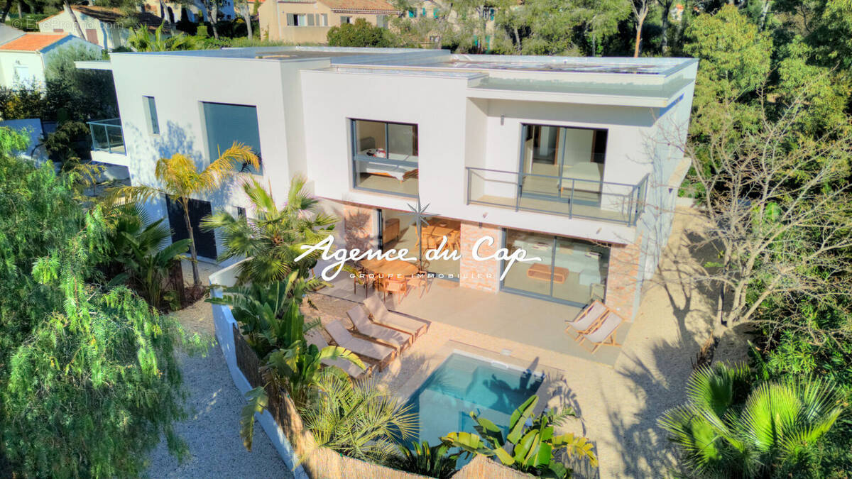 Maison à SAINT-RAPHAEL