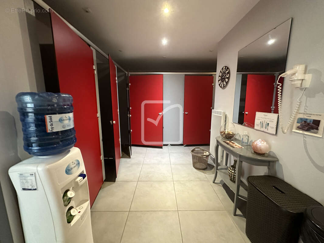 Commerce à SARLAT-LA-CANEDA