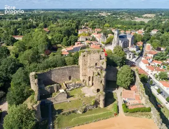Terrain à TALMONT-SAINT-HILAIRE