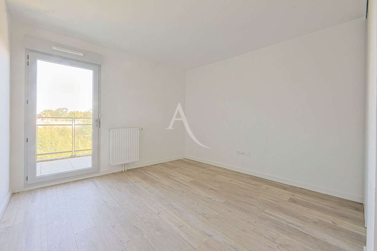Appartement à SAINT-JEAN-DE-BRAYE