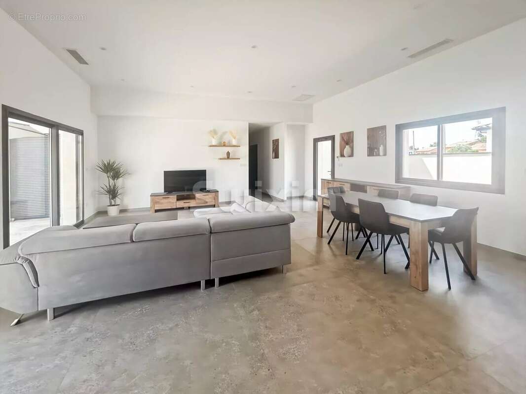 Maison à PIERRELATTE