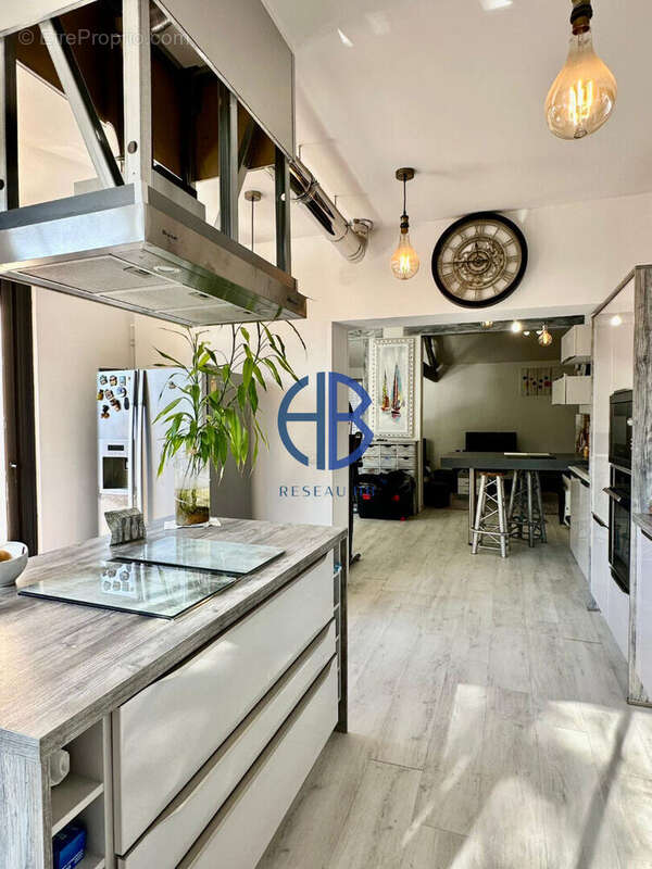 Grau d'agde-maison 4 faces avec piscine et dependances - photo 3