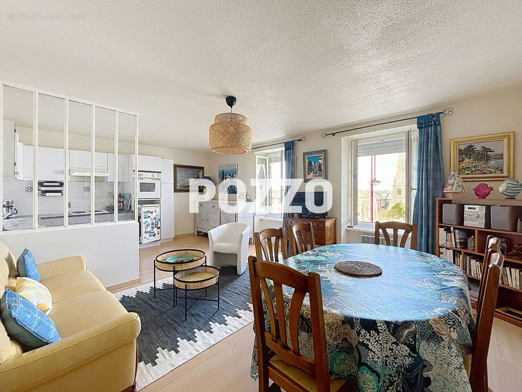 Appartement à SAINT-PAIR-SUR-MER