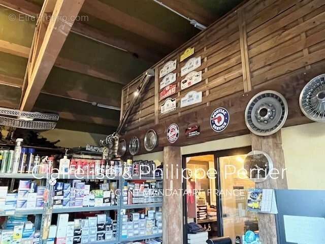 Commerce à LE THORONET