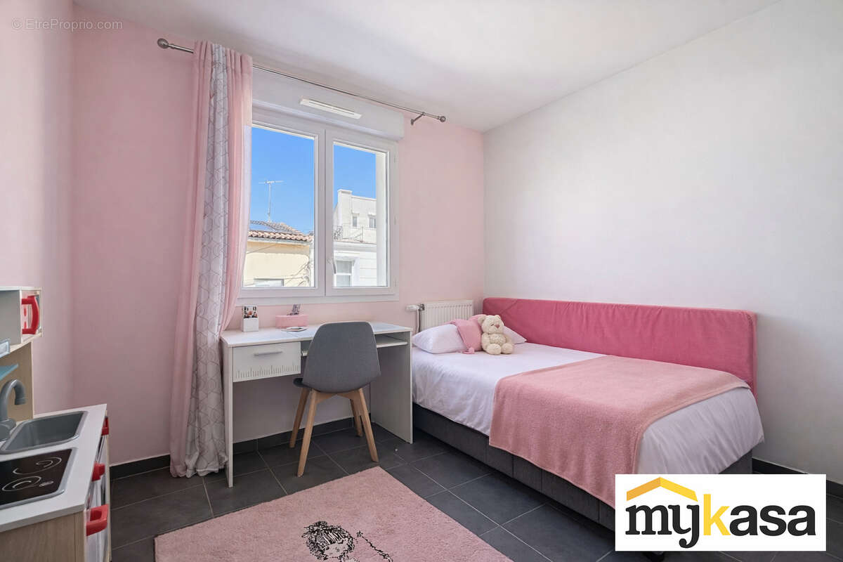 Appartement à PORT-DE-BOUC