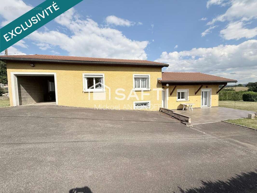 Photo 4 - Maison à COMBRE