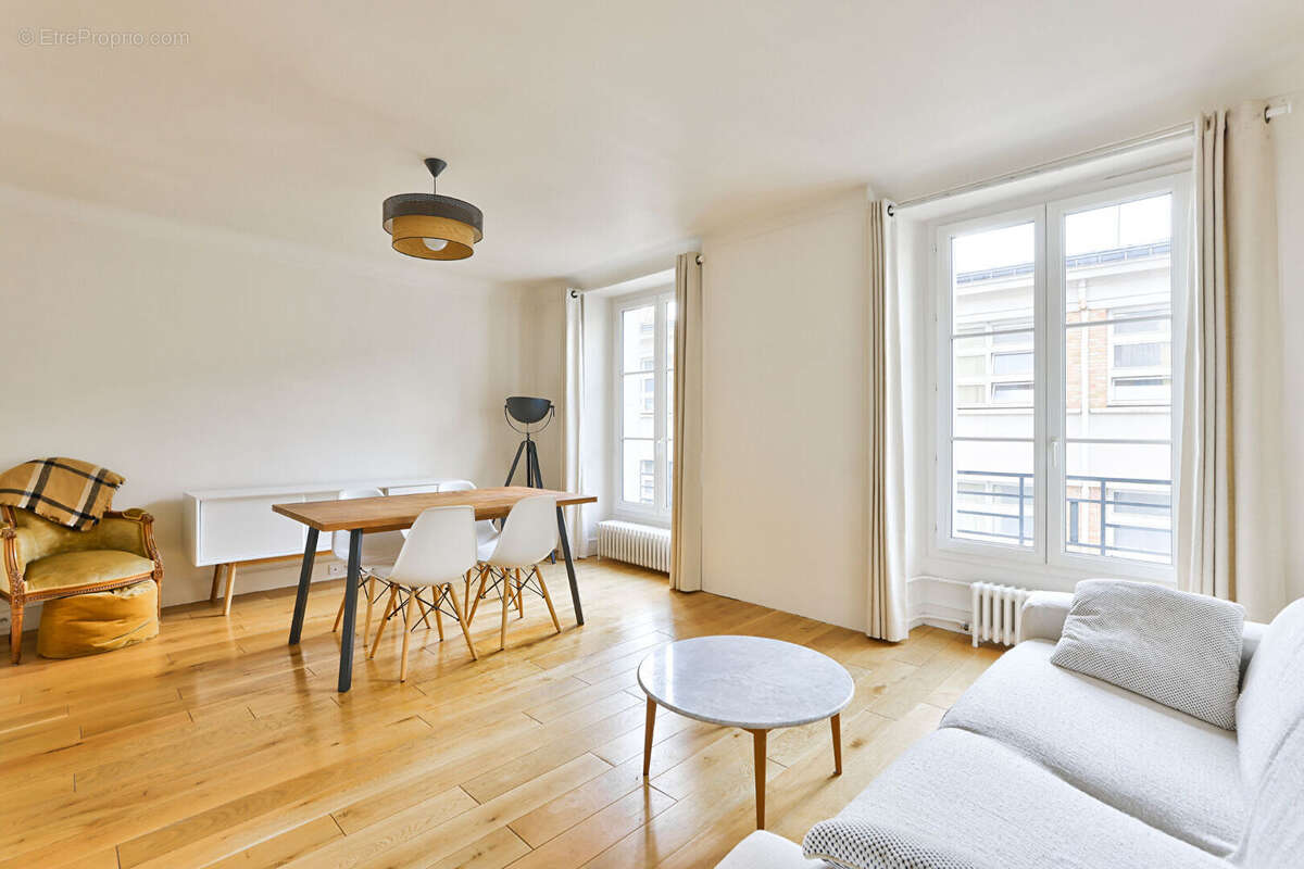Appartement à PARIS-5E