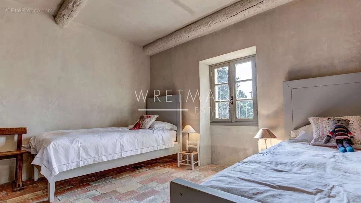Maison à ROQUEFORT-LES-PINS