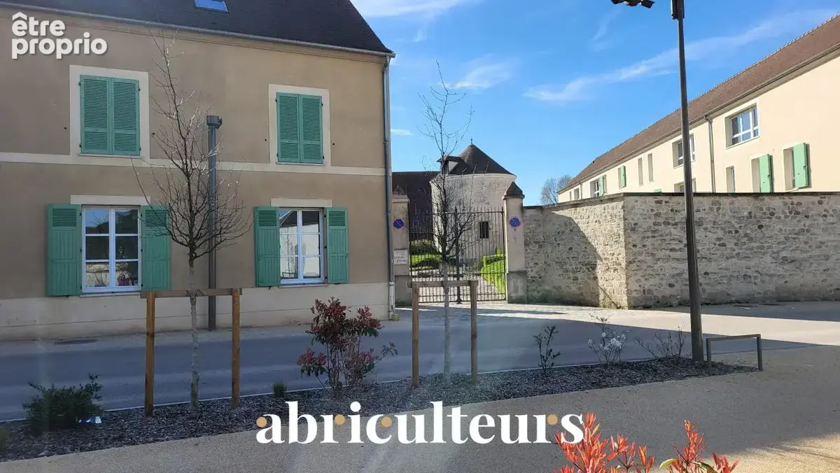 Appartement à SURVILLIERS