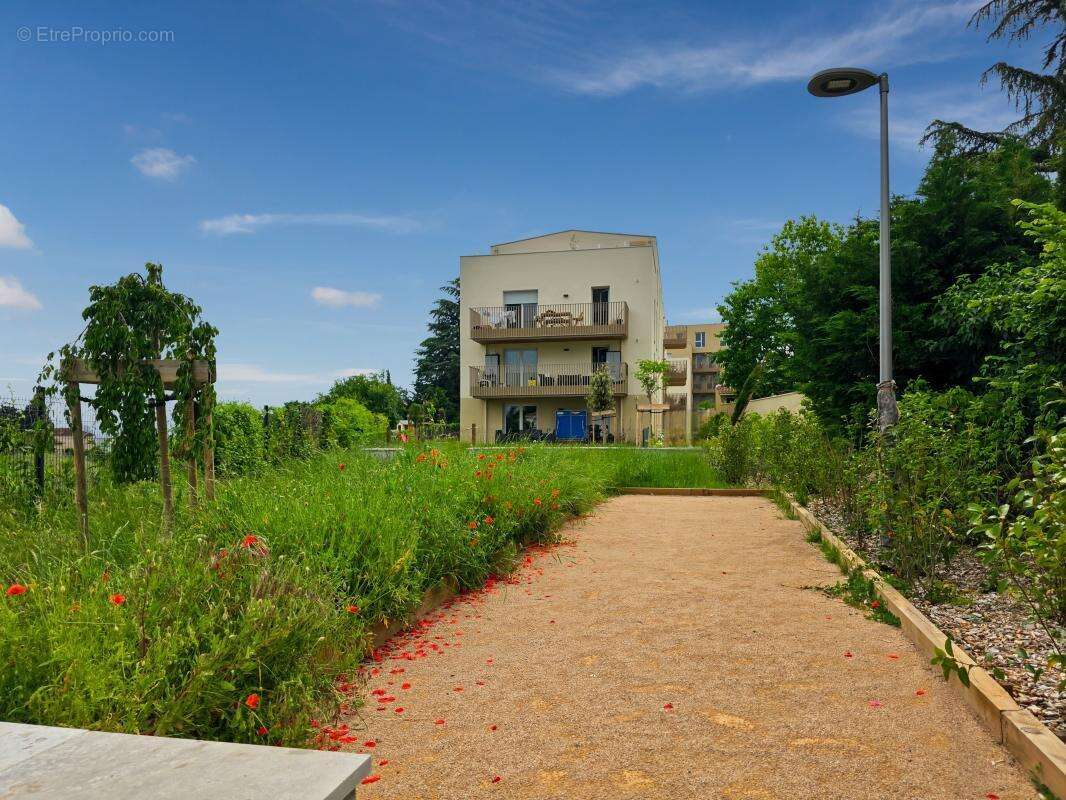 Appartement à RILLIEUX-LA-PAPE