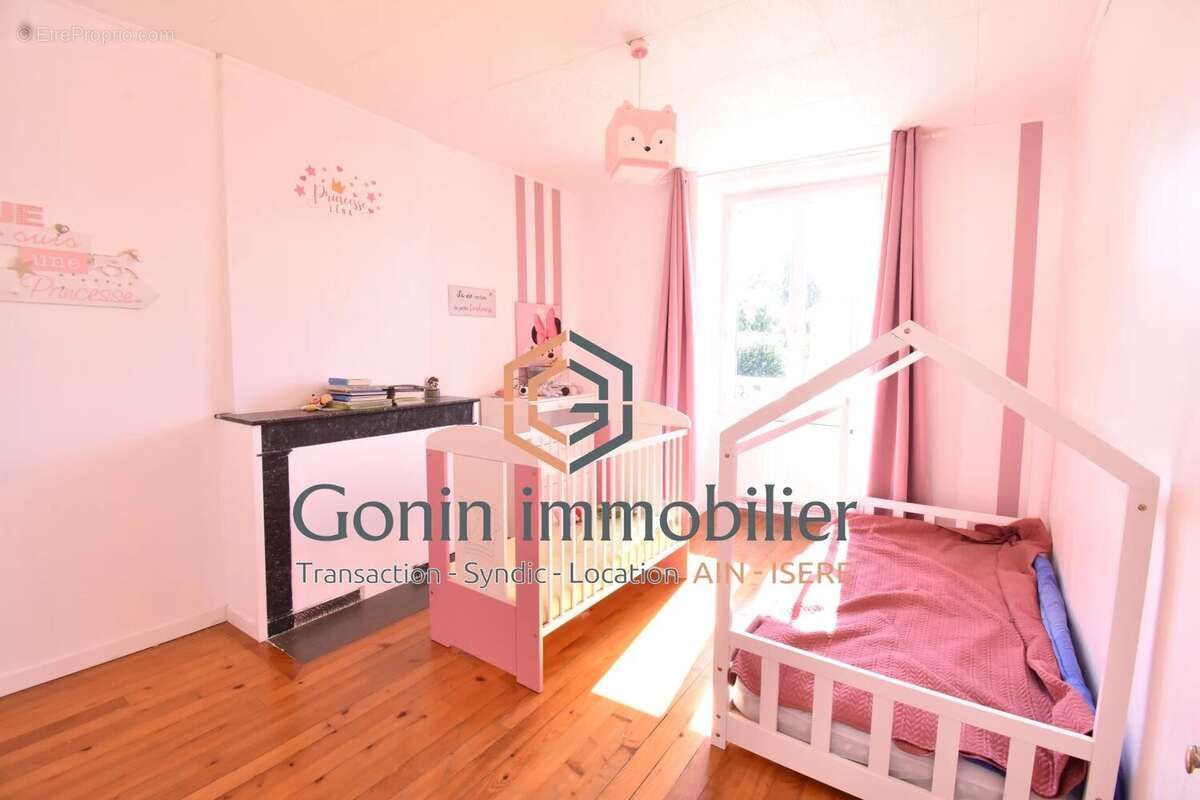 Maison de 98m2 et une grange à rénover - photo 10