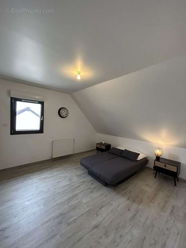 Maison à LA CHAPELLE-SAINT-MESMIN