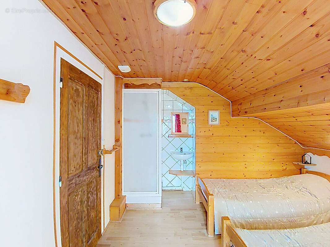 Chalet de 320 m² avec 3 gîtes indépendants - photo 13