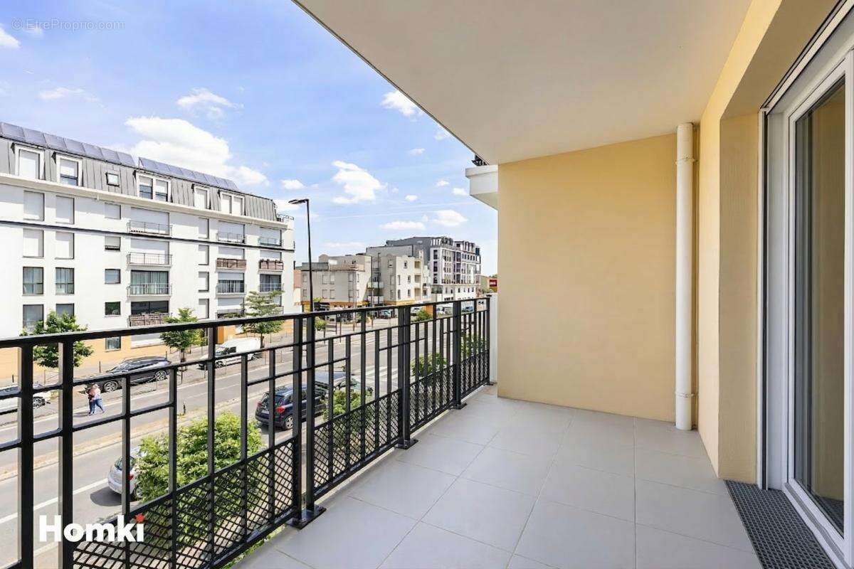 Appartement à SARTROUVILLE