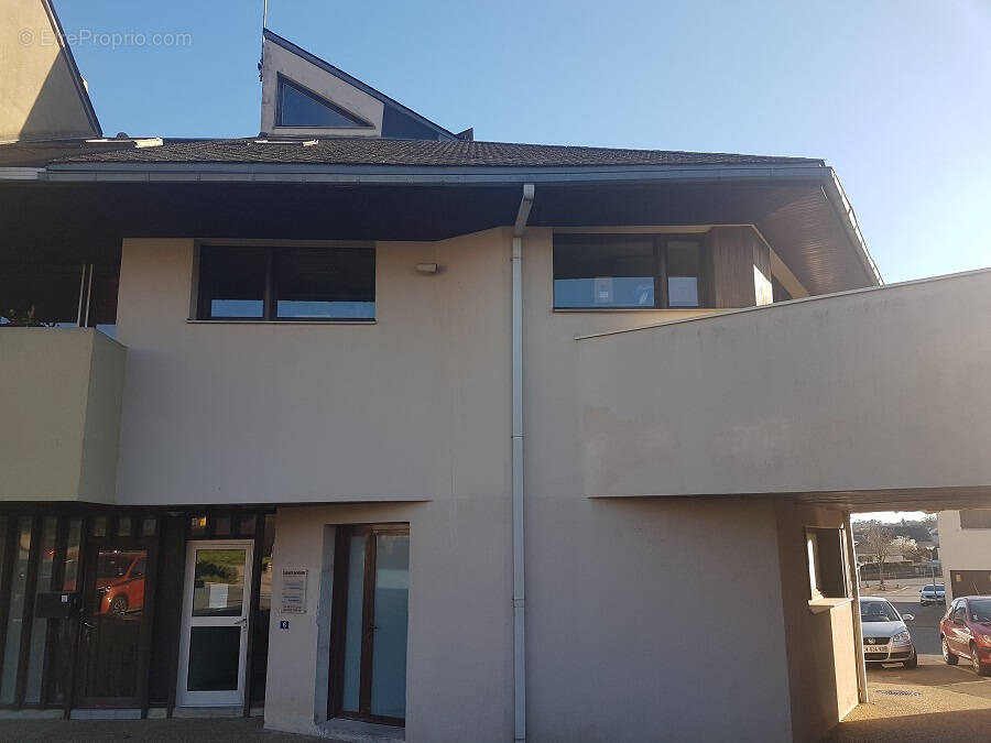 Commerce à LUC-LA-PRIMAUBE