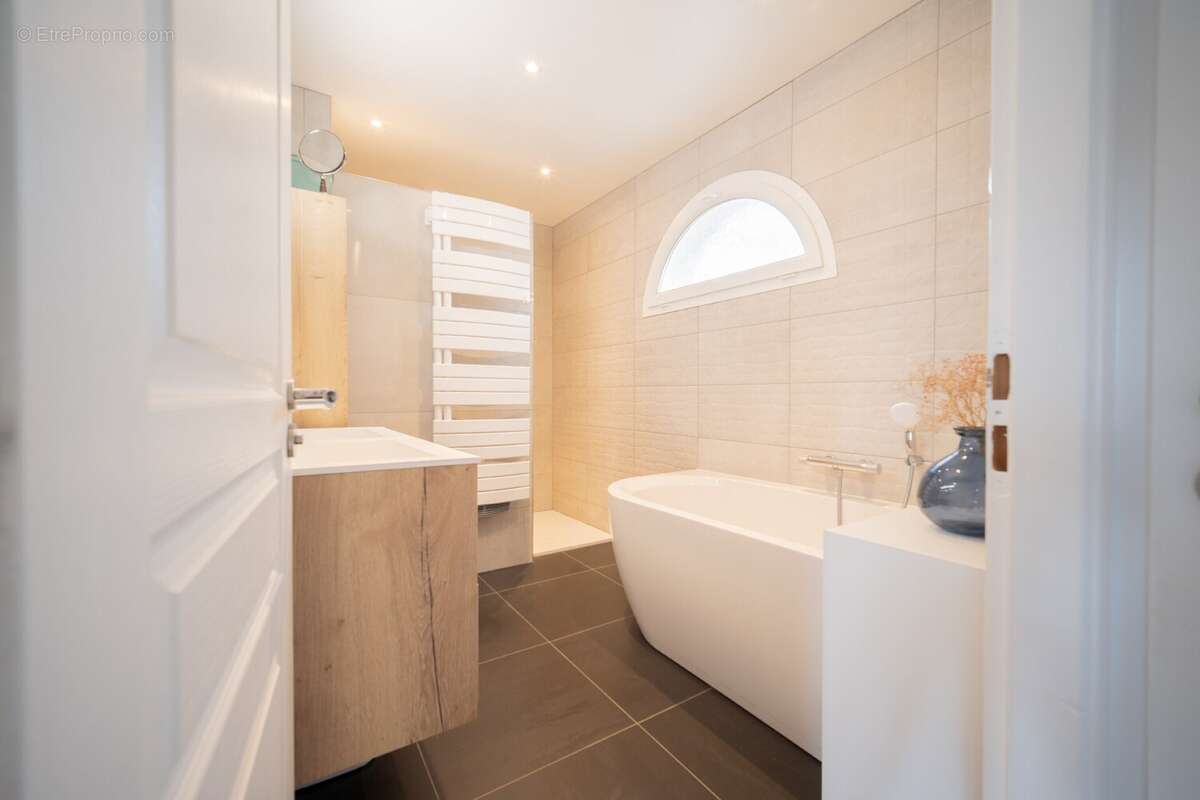 Maison 148 m² à Velaine-En-Haye  - photo 5