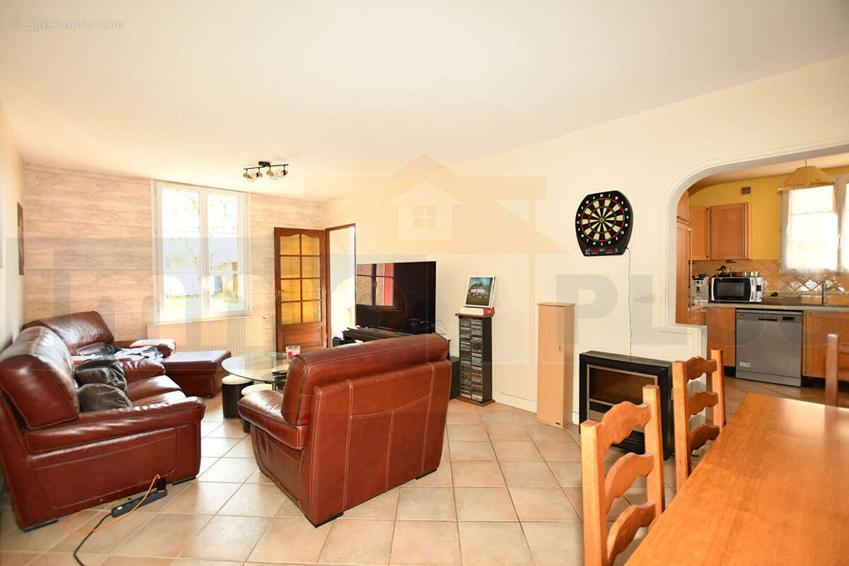 Maison à BOIS-D'ARCY