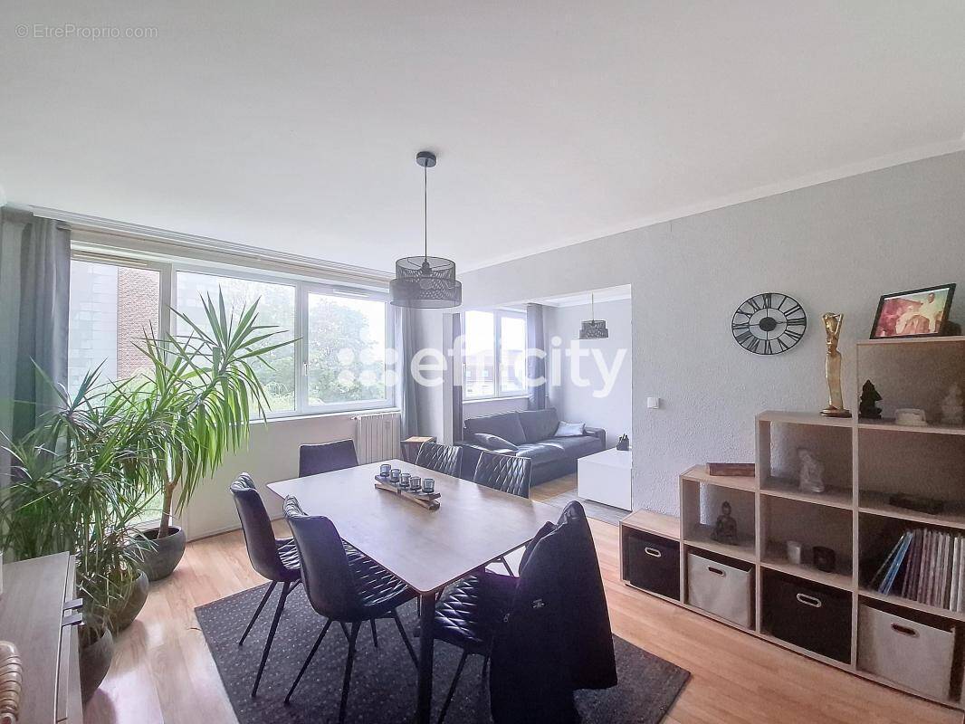 Appartement à LYS-LEZ-LANNOY