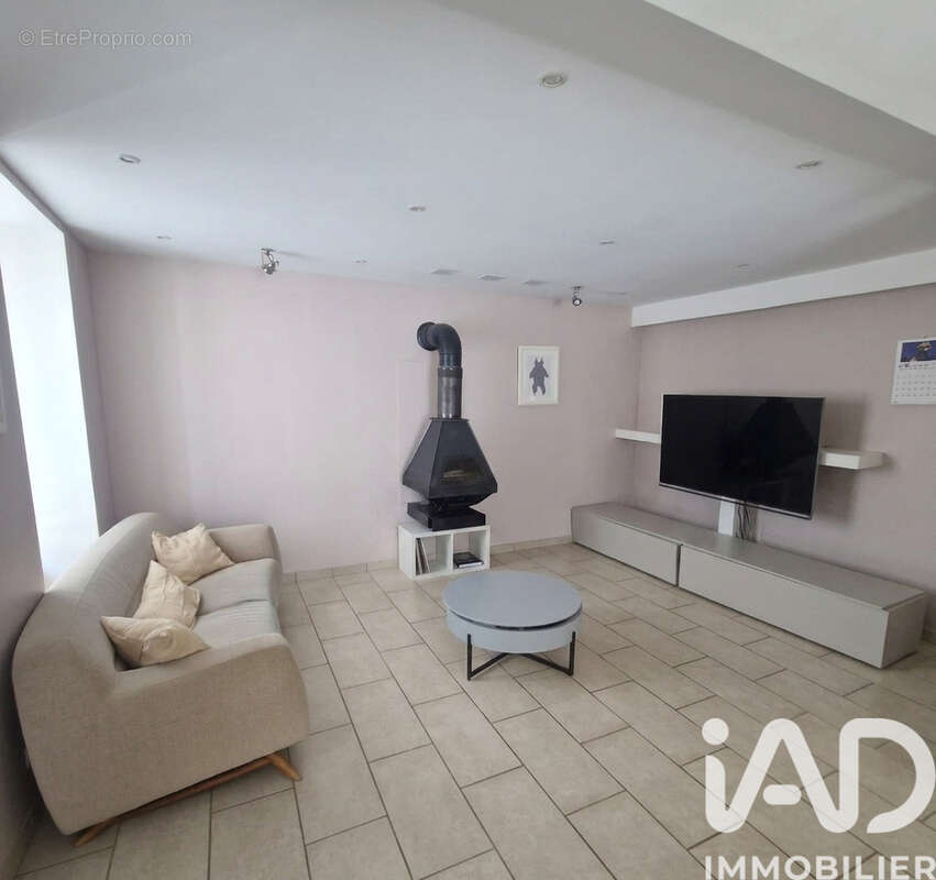 Maison 64 m² à Vallangoujard  - photo 2