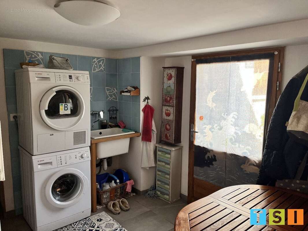 Troubat : Maison de village de charme entièrement rénovée par des artisans au coeur de la Barousse - photo 12