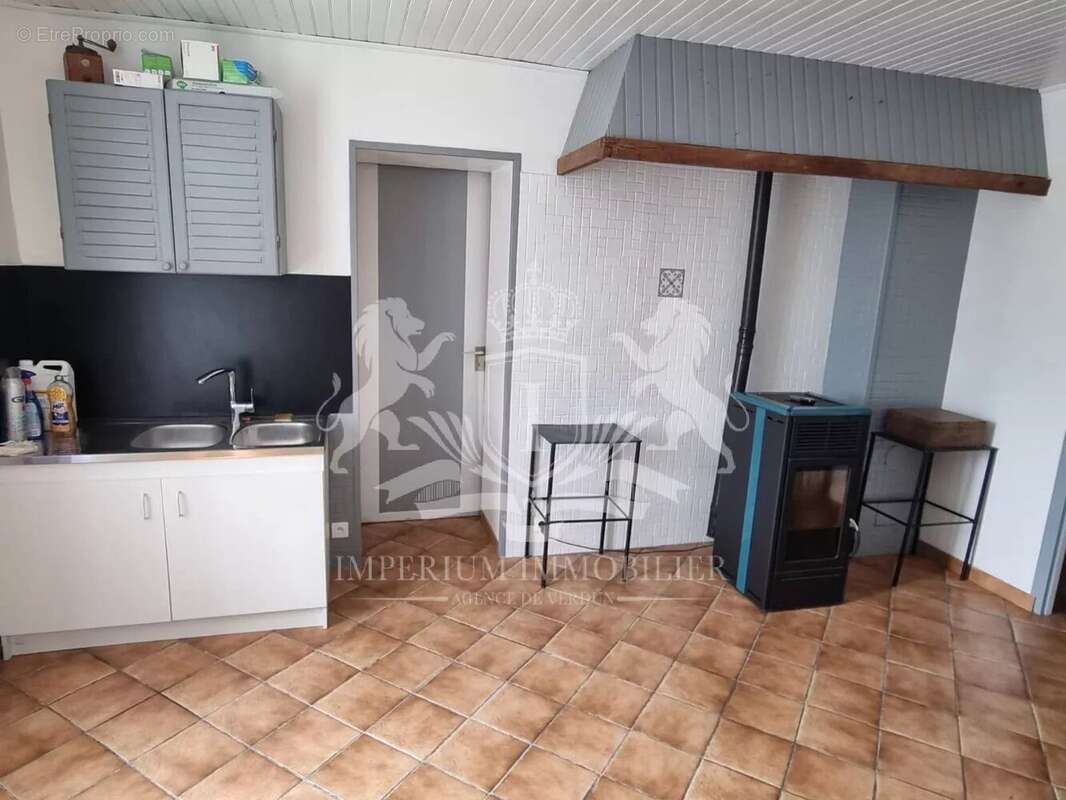 Maison à LINY-DEVANT-DUN