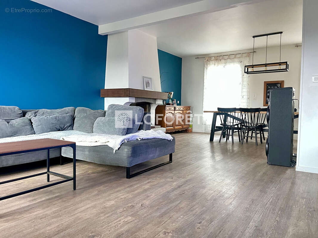 Maison à BALAGNY-SUR-THERAIN