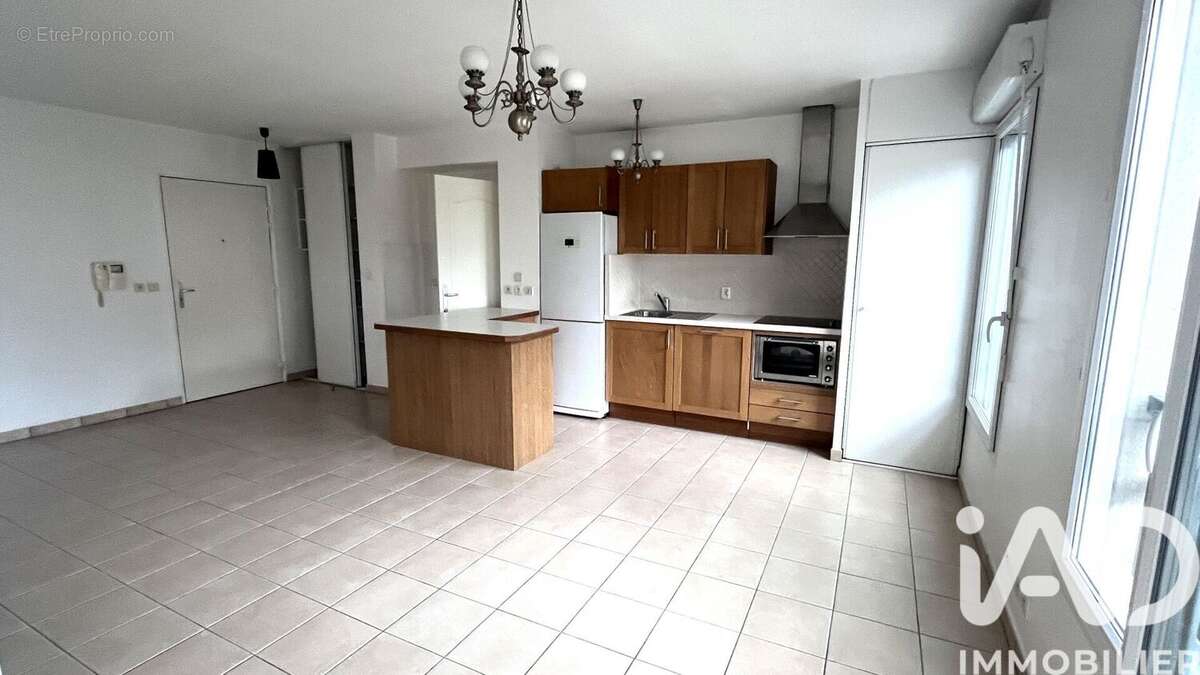 Photo 2 - Appartement à VILLENEUVE-LE-ROI