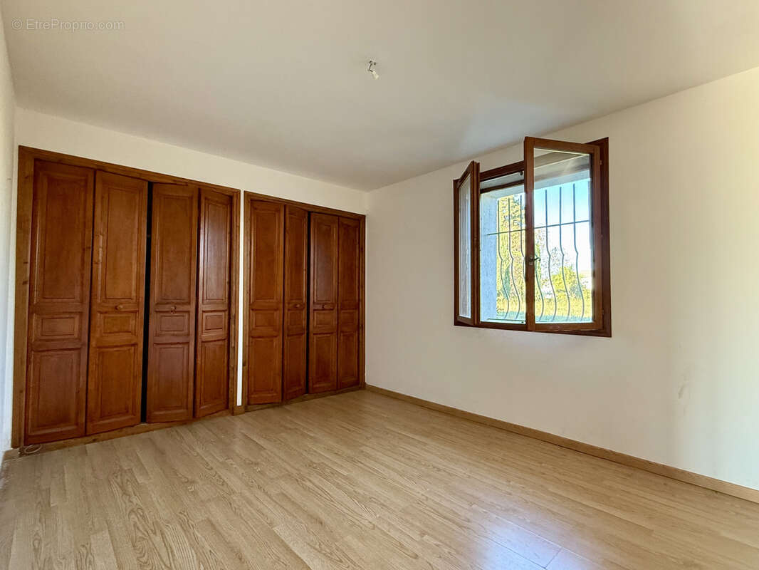 Maison à CHATEAURENARD