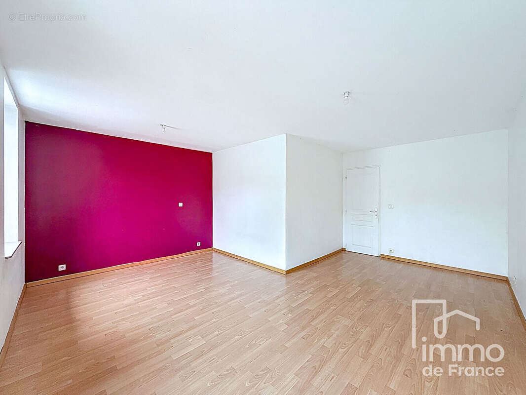 Appartement à BELLEGARDE-SUR-VALSERINE